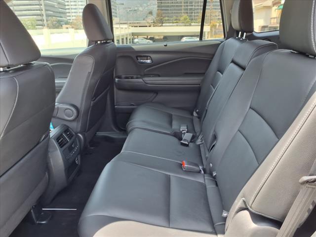 used 2022 Honda Pilot car, priced at $32,995