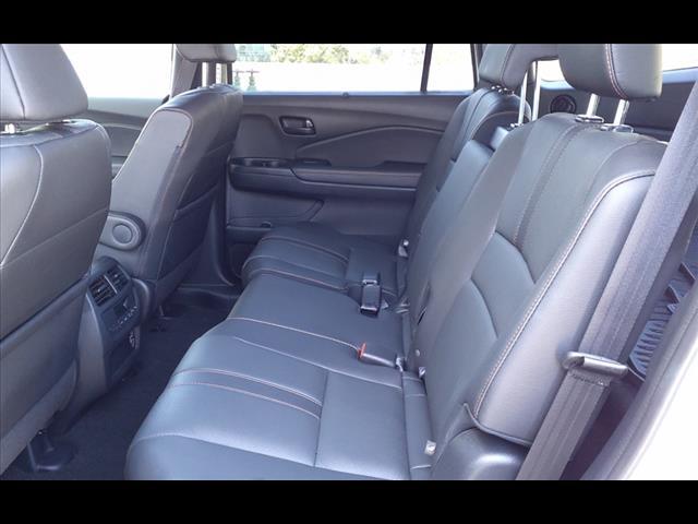 used 2022 Honda Pilot car, priced at $35,995