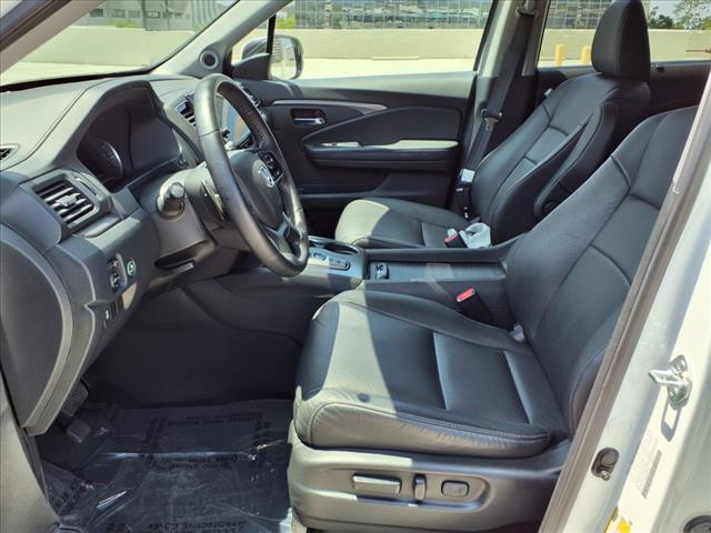 used 2022 Honda Pilot car, priced at $30,499