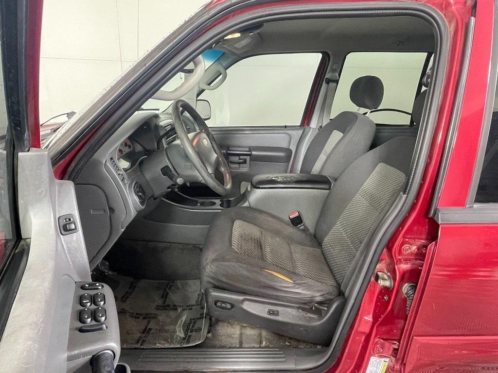 used 2005 Ford Explorer Sport Trac car, priced at $7,500