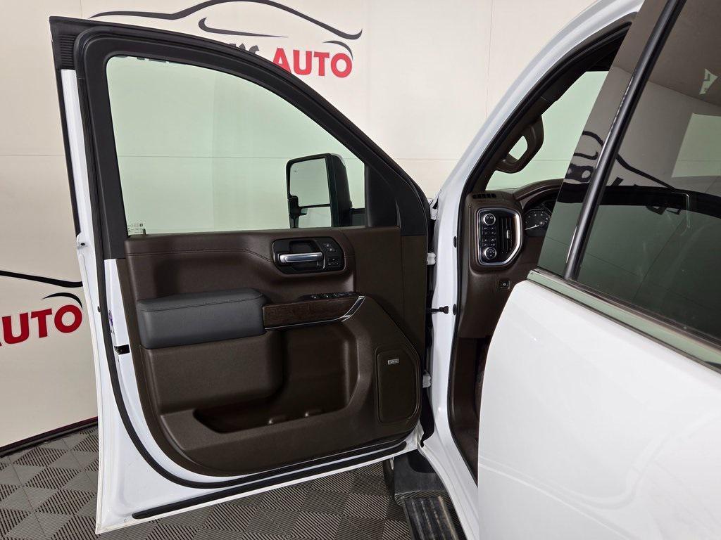 used 2022 GMC Sierra 2500 car, priced at $63,490