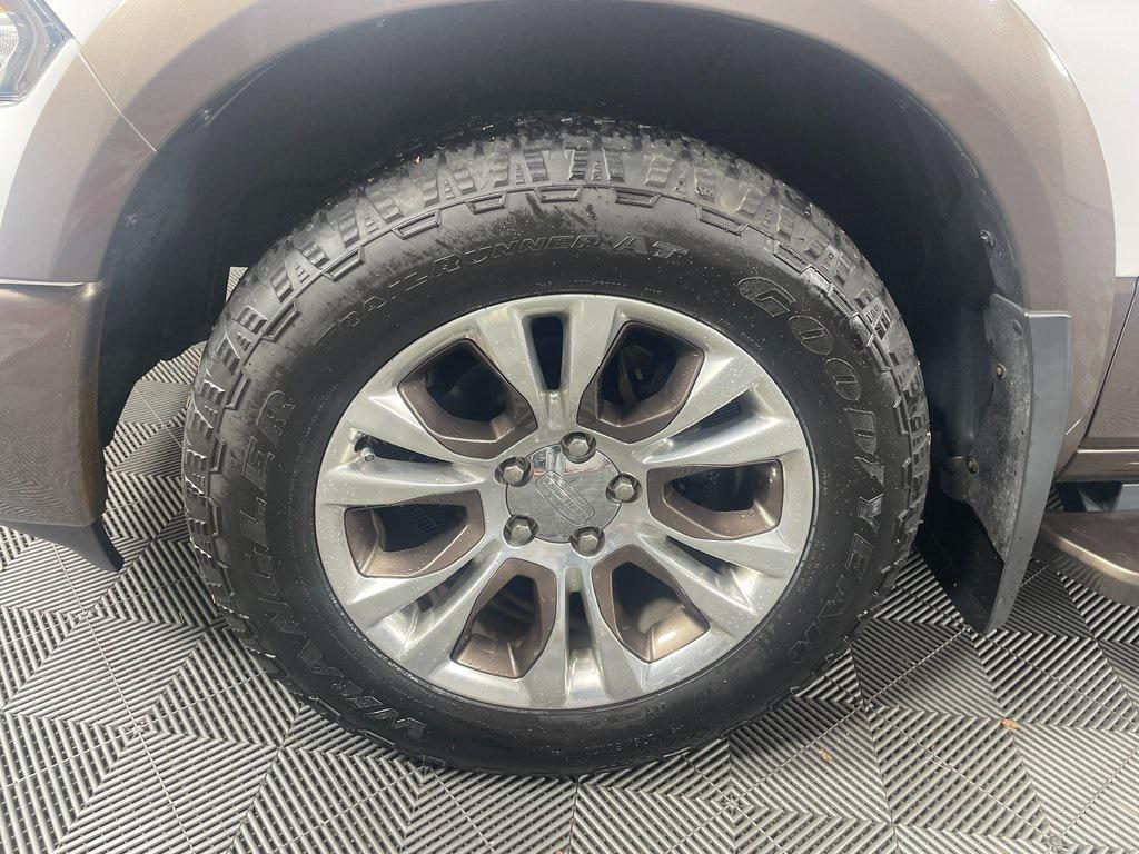 used 2018 Ram 1500 car, priced at $27,980