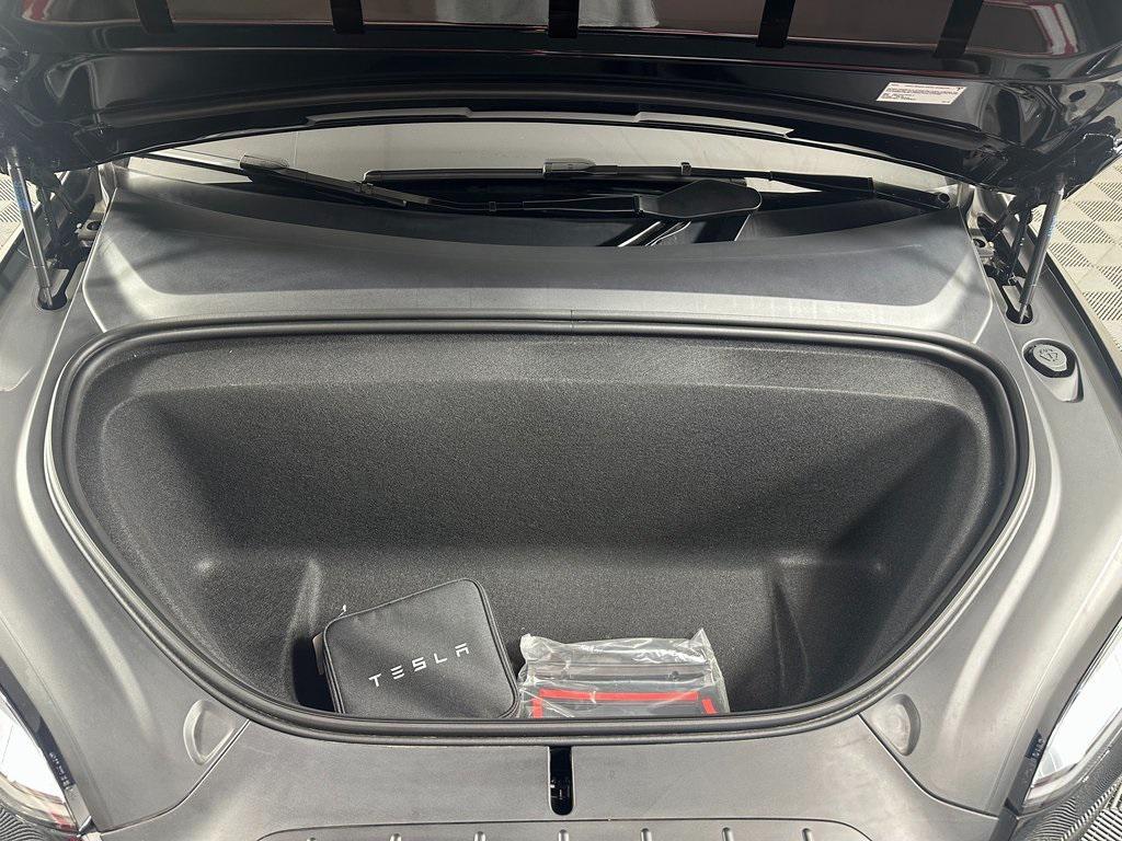 used 2025 Tesla Model X car, priced at $75,980