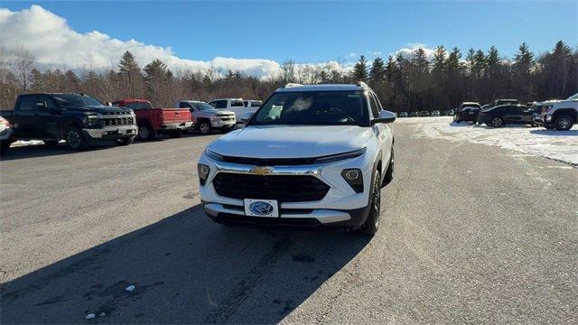 new 2025 Chevrolet TrailBlazer car, priced at $27,240