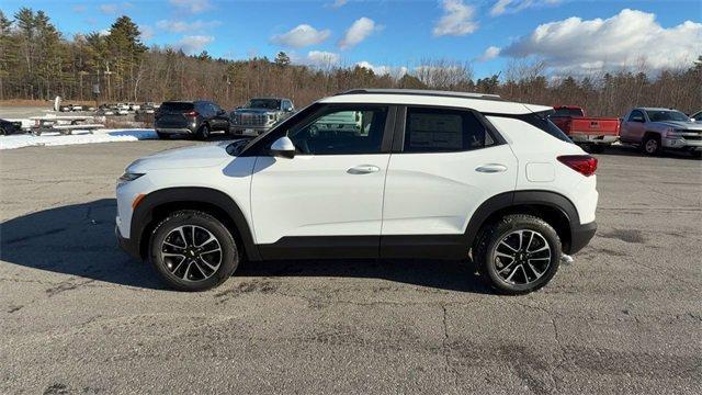 new 2025 Chevrolet TrailBlazer car, priced at $27,240