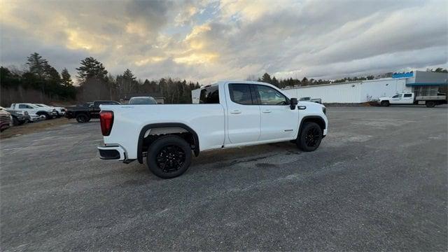 new 2025 GMC Sierra 1500 car, priced at $48,045