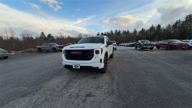 new 2025 GMC Sierra 1500 car, priced at $48,045