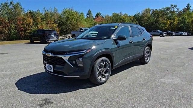new 2025 Chevrolet Trax car, priced at $23,990