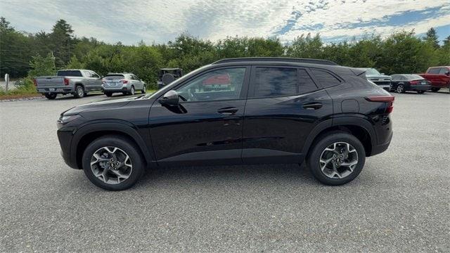 new 2025 Chevrolet Trax car, priced at $22,990