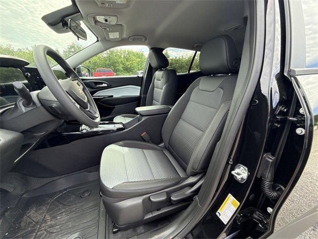 new 2025 Chevrolet Trax car, priced at $22,990