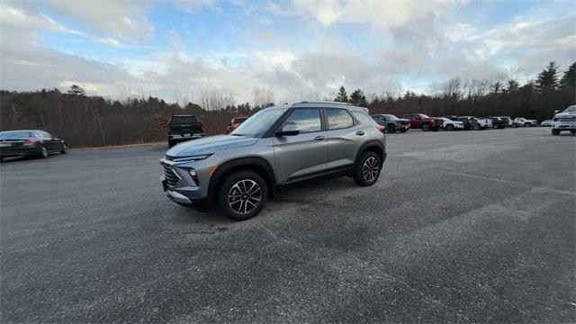 new 2025 Chevrolet TrailBlazer car, priced at $27,510