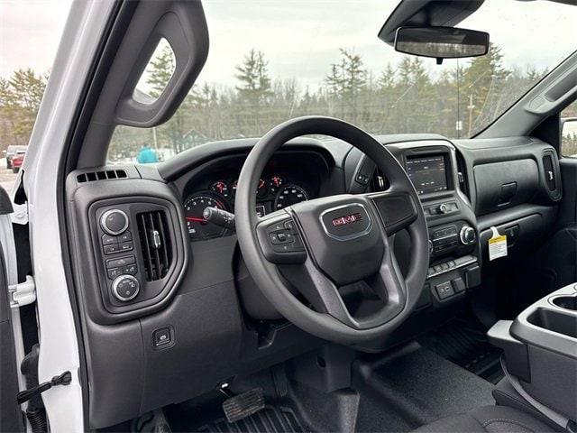 new 2025 GMC Sierra 1500 car, priced at $43,950