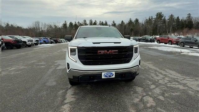 new 2025 GMC Sierra 1500 car, priced at $43,950