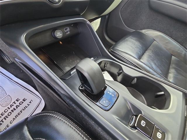 used 2022 Volvo XC40 car, priced at $18,499