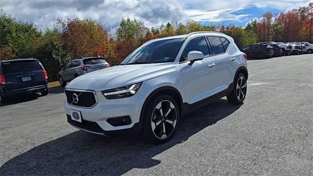 used 2022 Volvo XC40 car, priced at $18,499
