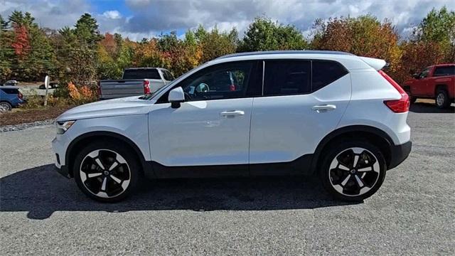 used 2022 Volvo XC40 car, priced at $18,499