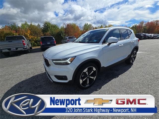 used 2022 Volvo XC40 car, priced at $20,981