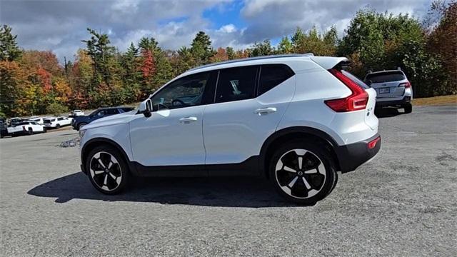 used 2022 Volvo XC40 car, priced at $18,499