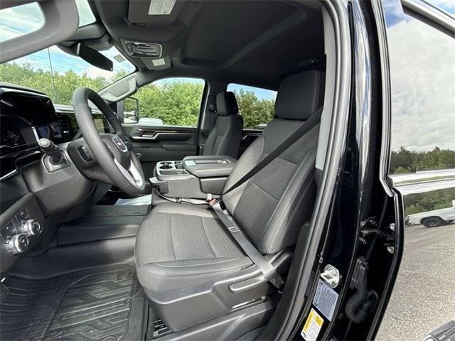 new 2025 GMC Sierra 2500 car, priced at $58,320