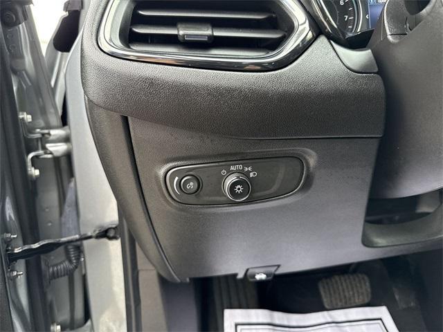 used 2024 Chevrolet Equinox car, priced at $27,999
