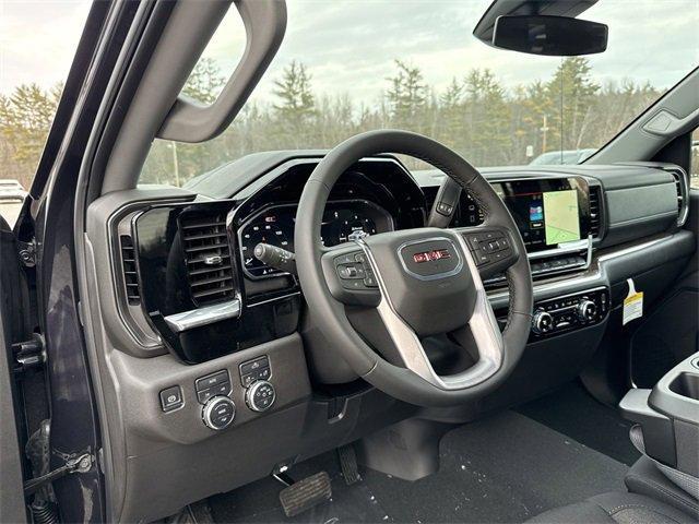 new 2025 GMC Sierra 1500 car, priced at $53,640