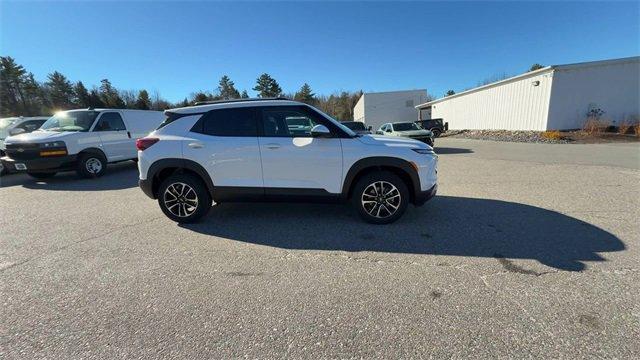 new 2025 Chevrolet TrailBlazer car, priced at $30,575