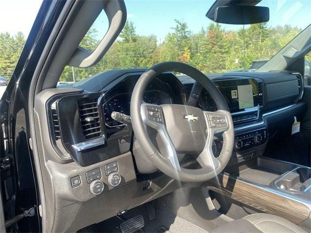 new 2025 Chevrolet Silverado 3500 car, priced at $72,300