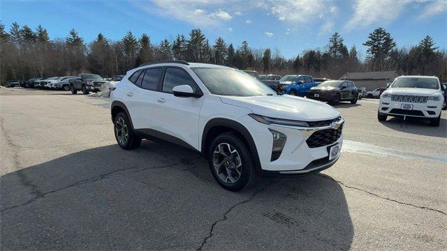 new 2024 Chevrolet Trax car, priced at $24,285