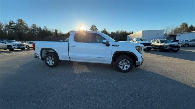 new 2025 GMC Sierra 1500 car, priced at $48,940