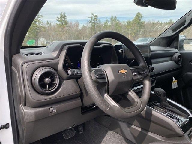 new 2024 Chevrolet Colorado car, priced at $31,600