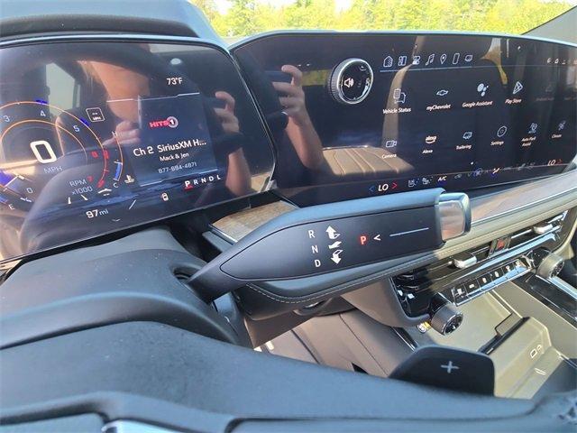 new 2025 Chevrolet Suburban car, priced at $86,120