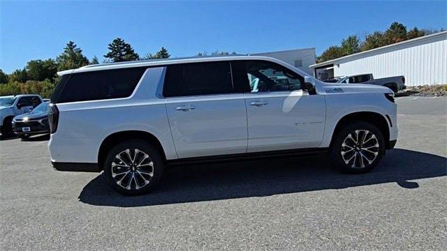 new 2025 Chevrolet Suburban car, priced at $86,120