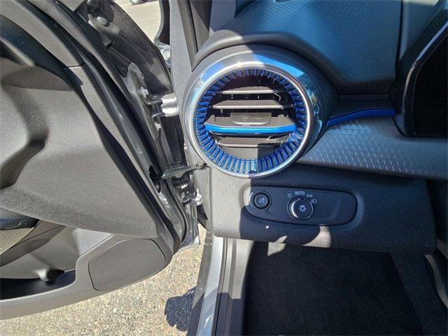 new 2025 Chevrolet Trax car, priced at $25,260