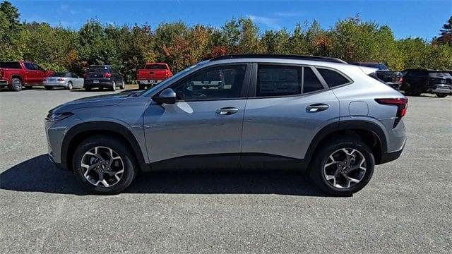 new 2025 Chevrolet Trax car, priced at $25,260