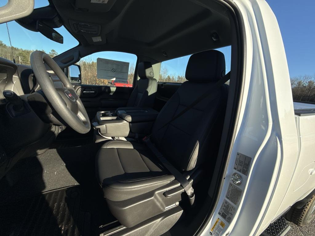 new 2025 GMC Sierra 3500 car, priced at $57,675