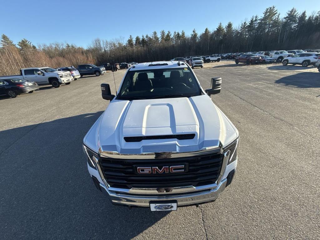 new 2025 GMC Sierra 3500 car, priced at $57,675