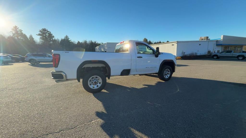 new 2025 GMC Sierra 3500 car, priced at $57,675