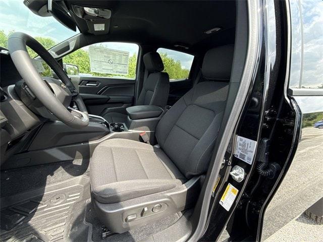 new 2025 Chevrolet Colorado car, priced at $38,045