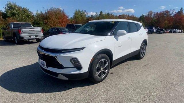 new 2025 Chevrolet Blazer car, priced at $33,770