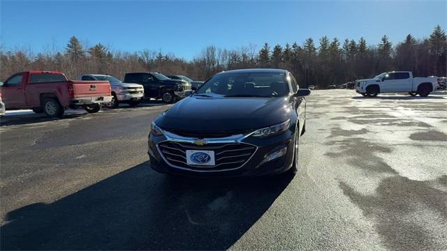 new 2025 Chevrolet Malibu car, priced at $25,620