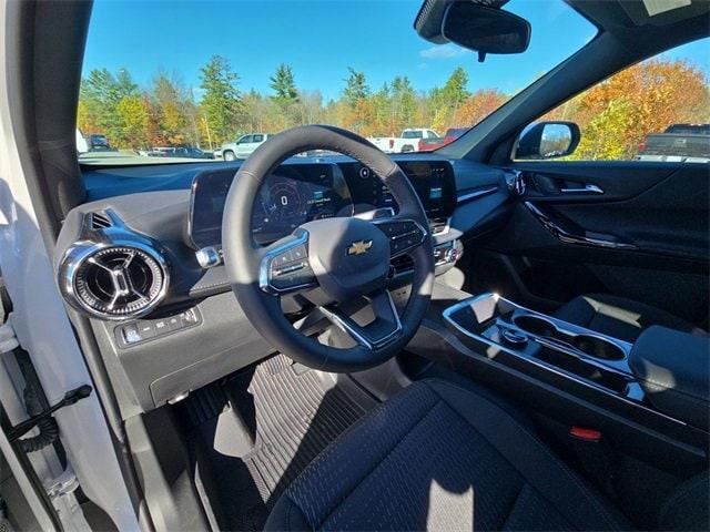 new 2026 Chevrolet Equinox car, priced at $30,820