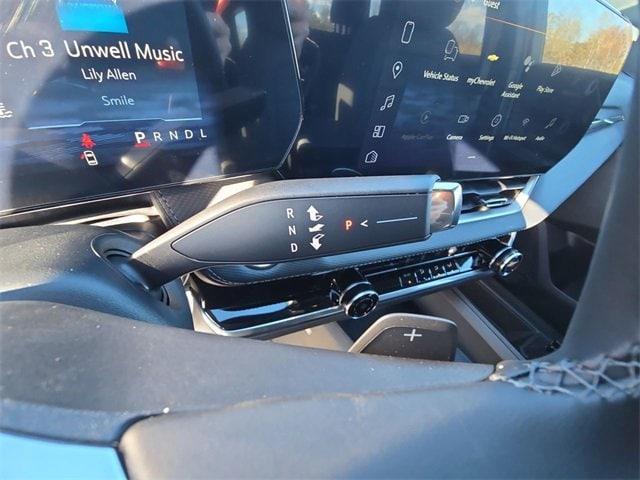 new 2026 Chevrolet Equinox car, priced at $30,820