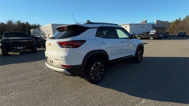 new 2025 Chevrolet TrailBlazer car, priced at $27,510