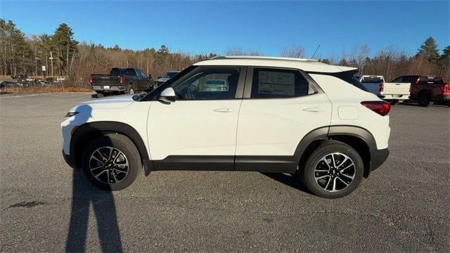 new 2025 Chevrolet TrailBlazer car, priced at $27,510