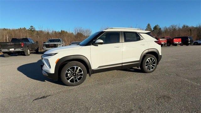 new 2025 Chevrolet TrailBlazer car, priced at $27,510