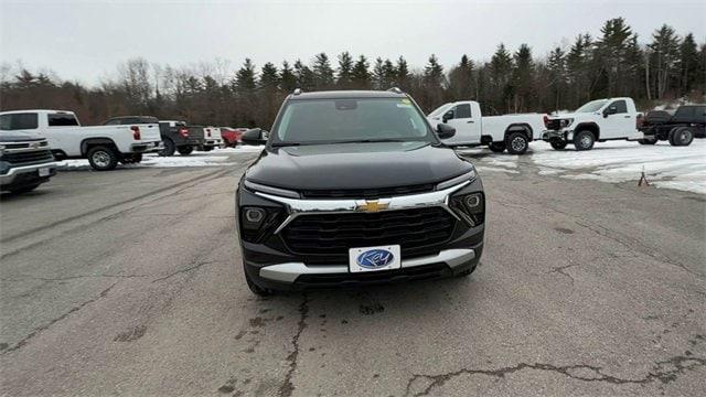 new 2025 Chevrolet TrailBlazer car, priced at $28,240