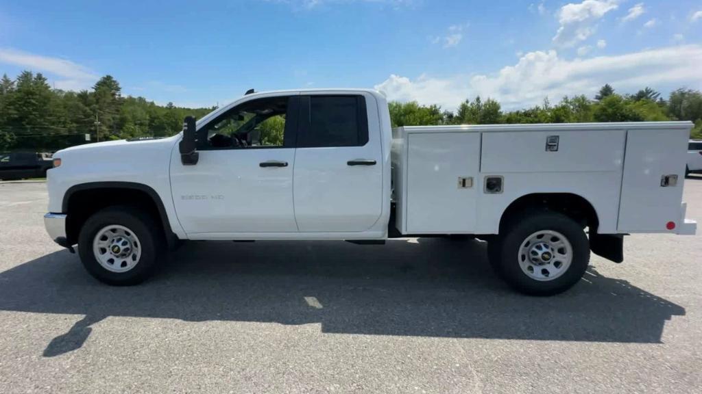 new 2024 Chevrolet Silverado 3500 car, priced at $53,998