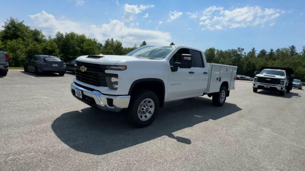 new 2024 Chevrolet Silverado 3500 car, priced at $53,998