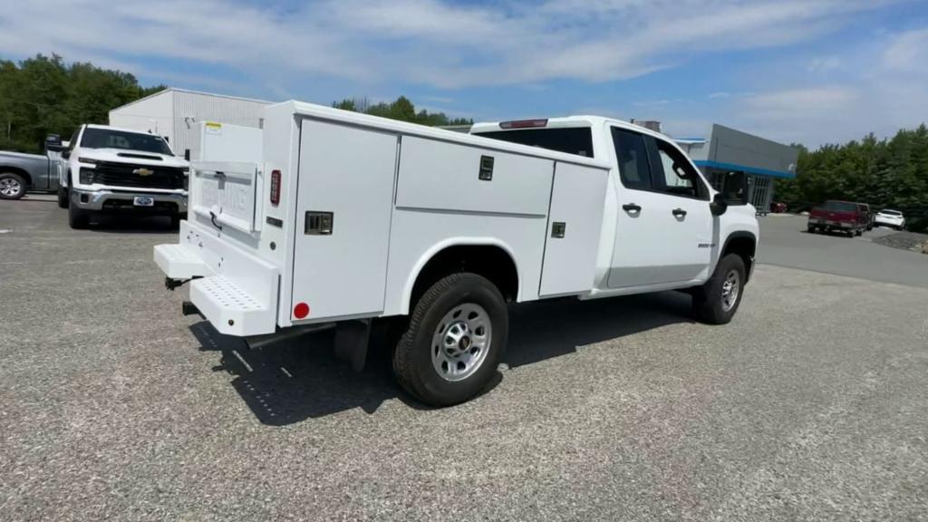 new 2024 Chevrolet Silverado 3500 car, priced at $53,998