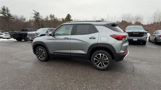 new 2025 Chevrolet TrailBlazer car, priced at $27,240